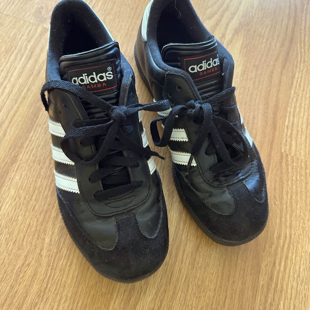 Adidas Sambas black 7.5 womens or 5.5 boys